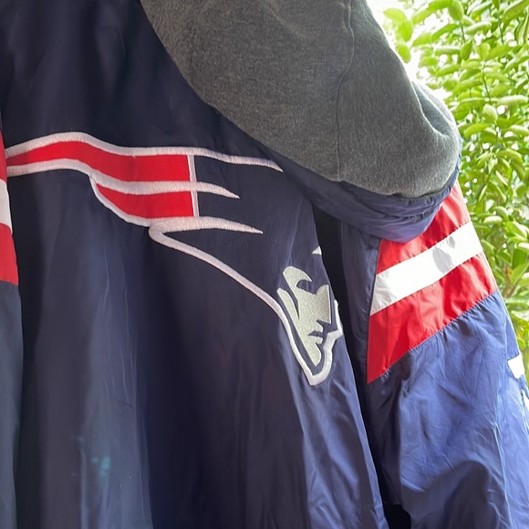 Navy/Heathered Charcoal New England Patriots Fast Pace Reversible Full-Zip - Picture 5 of 15